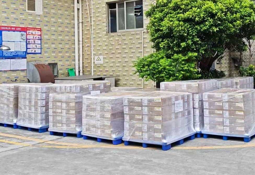Cajas embaladas listas para el envío