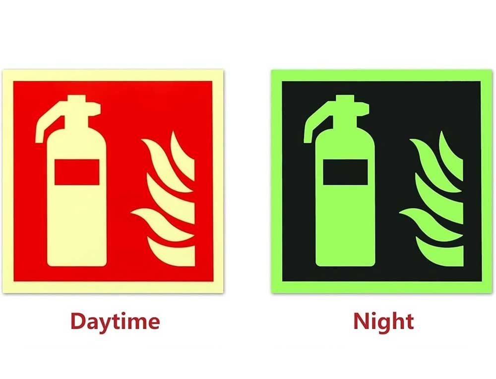 Señal de emergencia fotoluminiscente para vehículos y paredes con poca luz